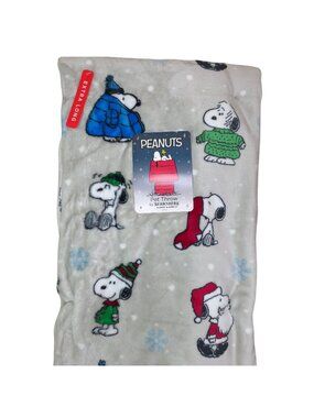 Peanuts Snoopy Extra Long Plush Pet Throw Blanket 60"x70" By Berkshire Christmas
